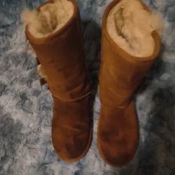 Uggs Sz 7