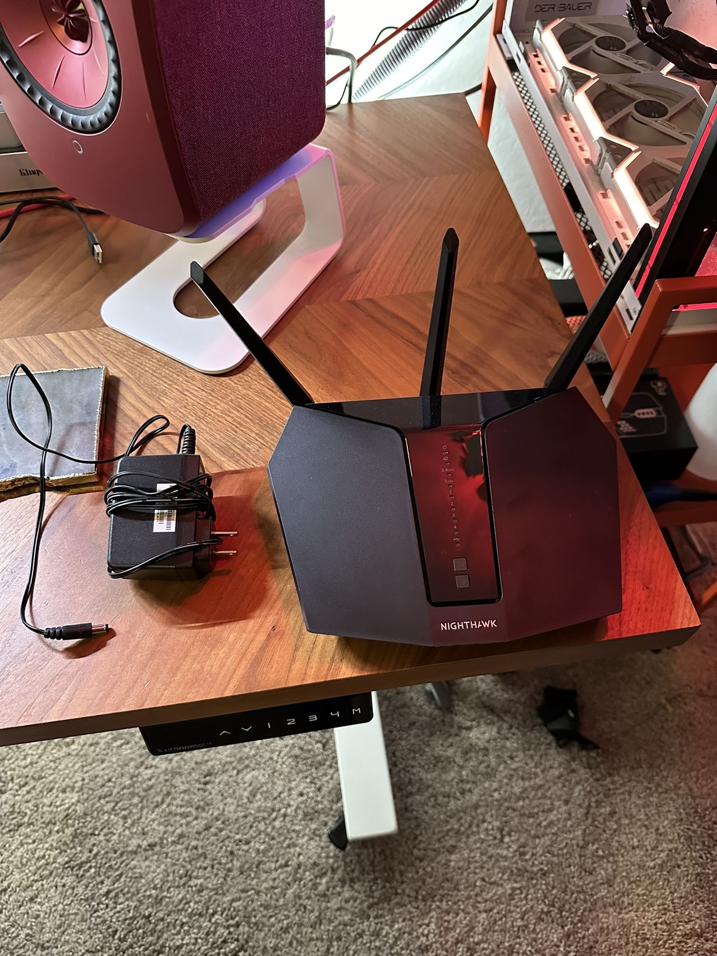 Nighthawk Ax2400 WiFi Router