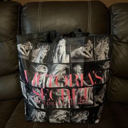 Large Vs Tote Bag 