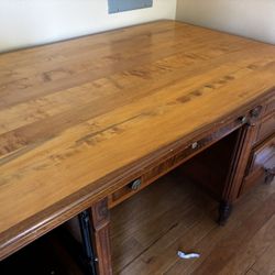 Stows&Davis antique desk 