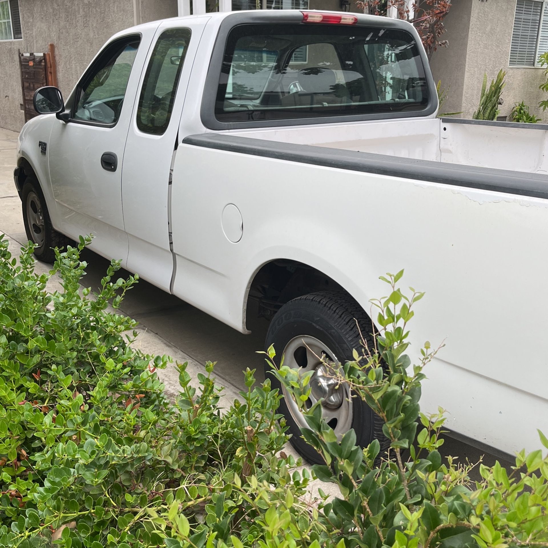 Ford Of Montebello - djnvrf0