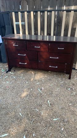 Dresser