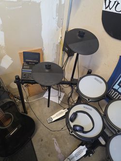Alesis nitro max
