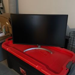4 k LG monitor 42 Inch