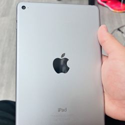 iPad Mini 4 32gb
