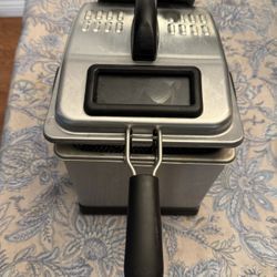 Cuisinart®️ Deep Fryer 3.4Qt