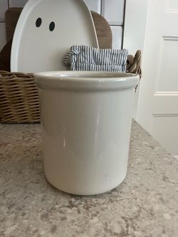 Kitchen crock $10