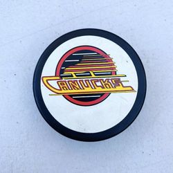 Vintage VANCOUVER CANUCKS NHL Hockey Official Puck by General Tire
