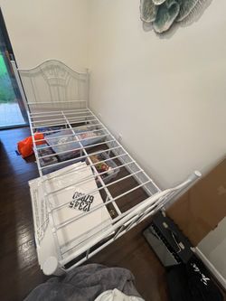 Twin bed