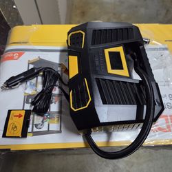 Portable air compressor