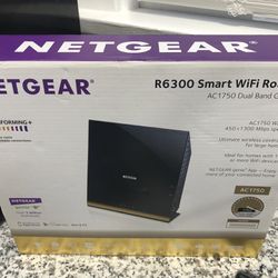 Netgear R6300 Smart WiFi Extender Router 