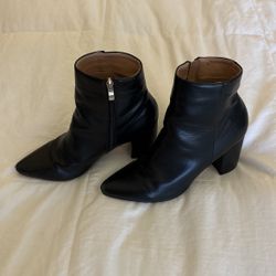 Women’s Black Ankle Boots 