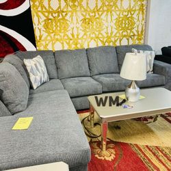 Dalhart Charcoal RAF Sectional / couch /Living room set