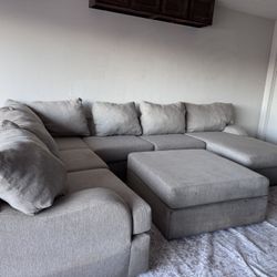 Living Spaces Beige Sectional Sofa Couch Sala Ottoman 