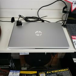 Laptop HP 14dk00530d