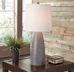 Ashely Signature Shavontae 2-pc. Resin Table Lamp Mutes Blue