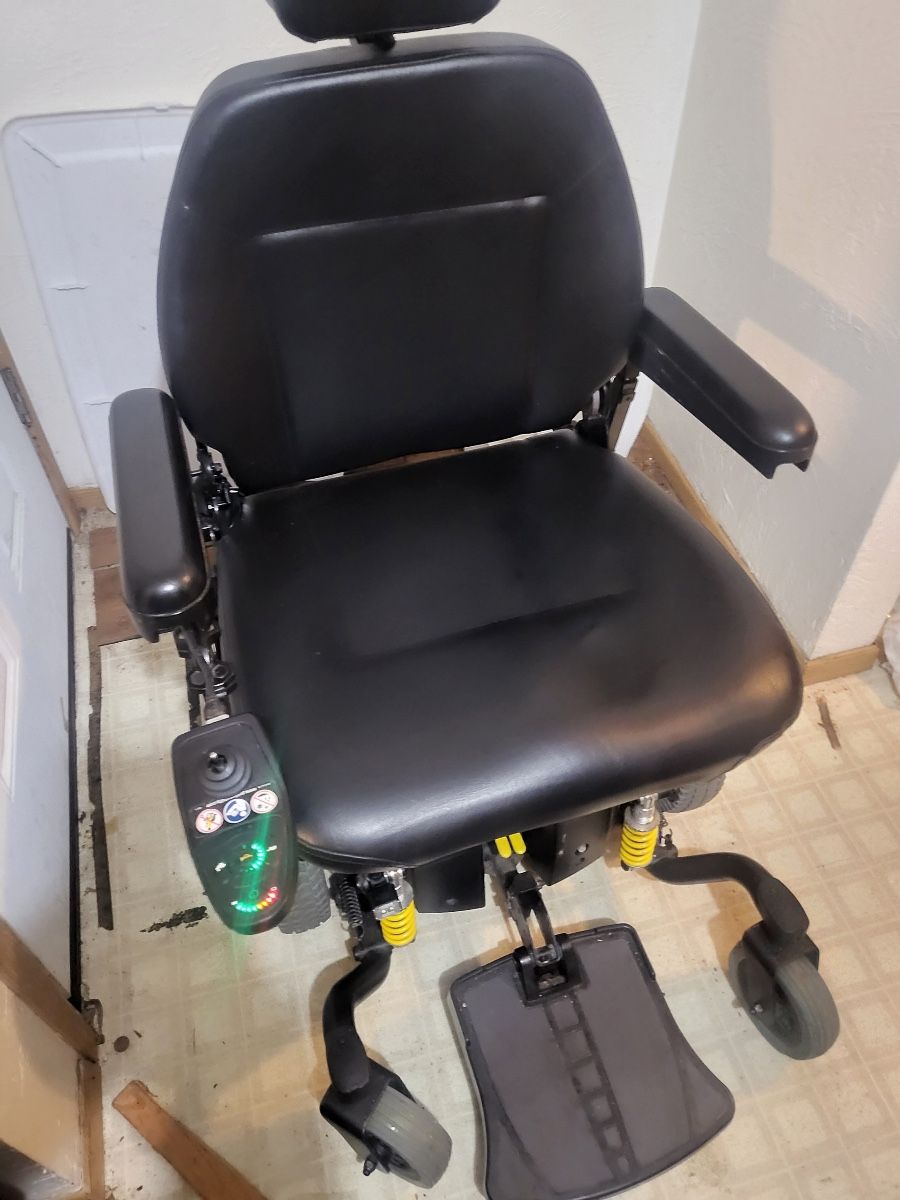 Jazzy 615