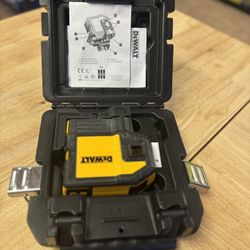 165 ft. Red Self-Leveling 5-Spot & Horizontal Line Laser Level with (3) AA Batteries & Case
