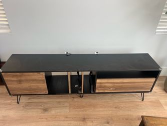 Tv stand