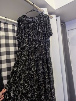 Dress 22/24