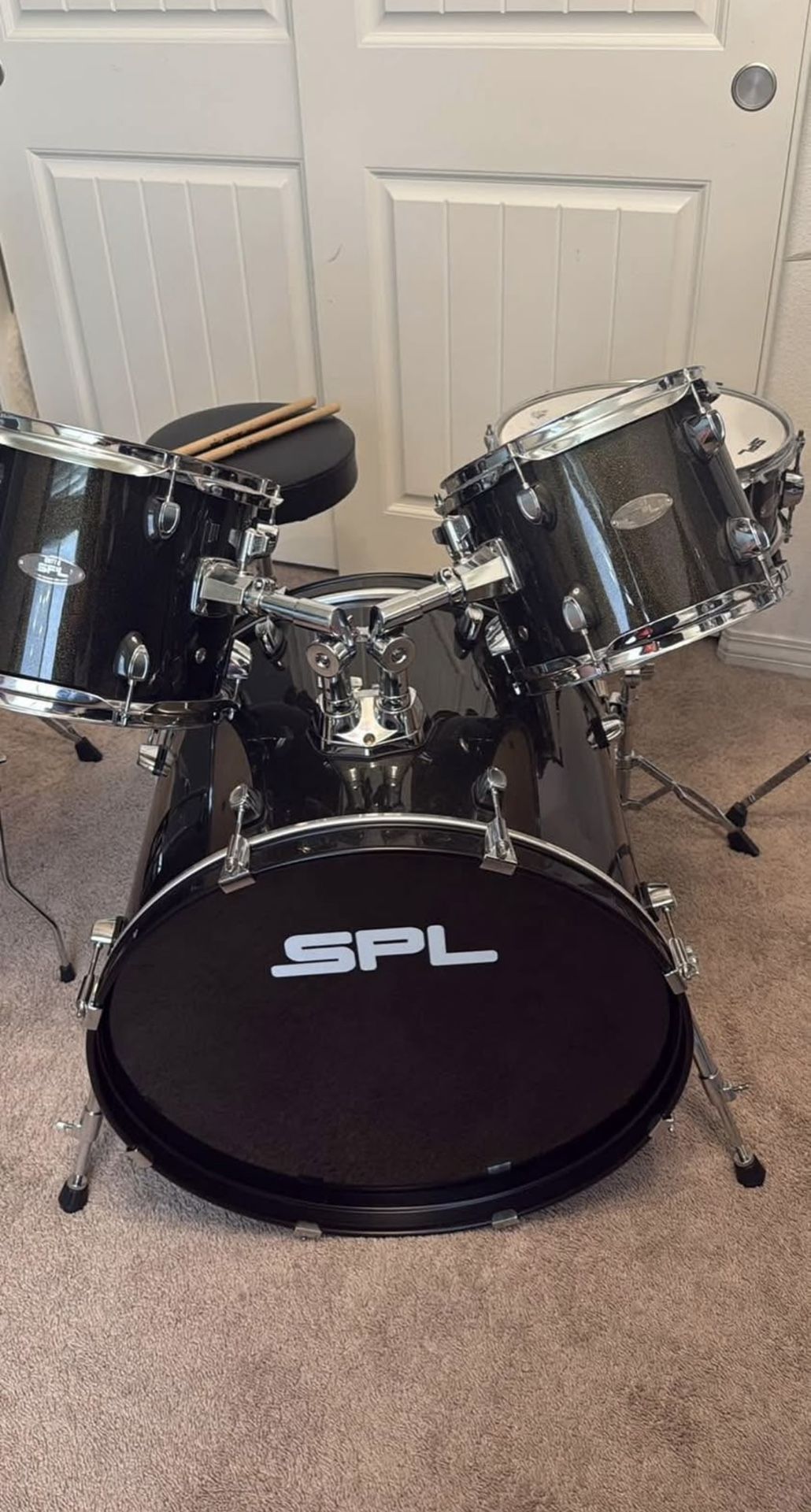 SPL Kicker 5-Piece Complete Drum Set Black
