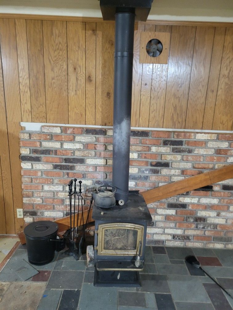 Fireplace with Accessories