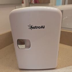Mini Fridge / Skincare Fridge 