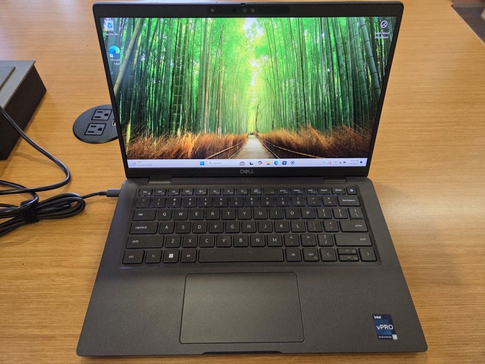 Dell Latitude 7430 work/school laptop w/ Free Microsoft Office