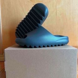 Adidas Yeezy Slide Granite ID4132 Men’s Size 9 Brand New