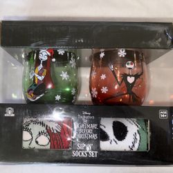 Nightmare Before Christmas- Christmas Themed Two Cup And Socks Set
