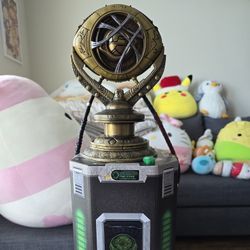 Eye of Agamotto Light-Up Toy