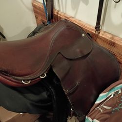 Vintage Crump English Saddle