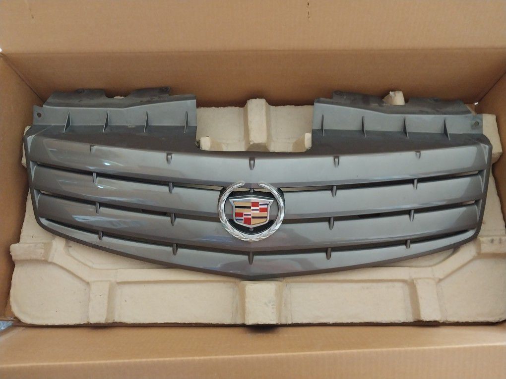 Clearance - 2003-2007 CADILLAC CTS OEM SILVER FRONT GRILLE COVER W/O CHROME TRIM