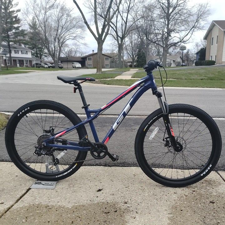 GT Youth Stomper Pro 26 Mountain bike