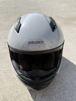 Medium Sedici Motor Cycle Helmet (No Face Shield) 