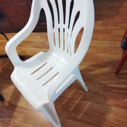 4 Sillas En Buen Estado 