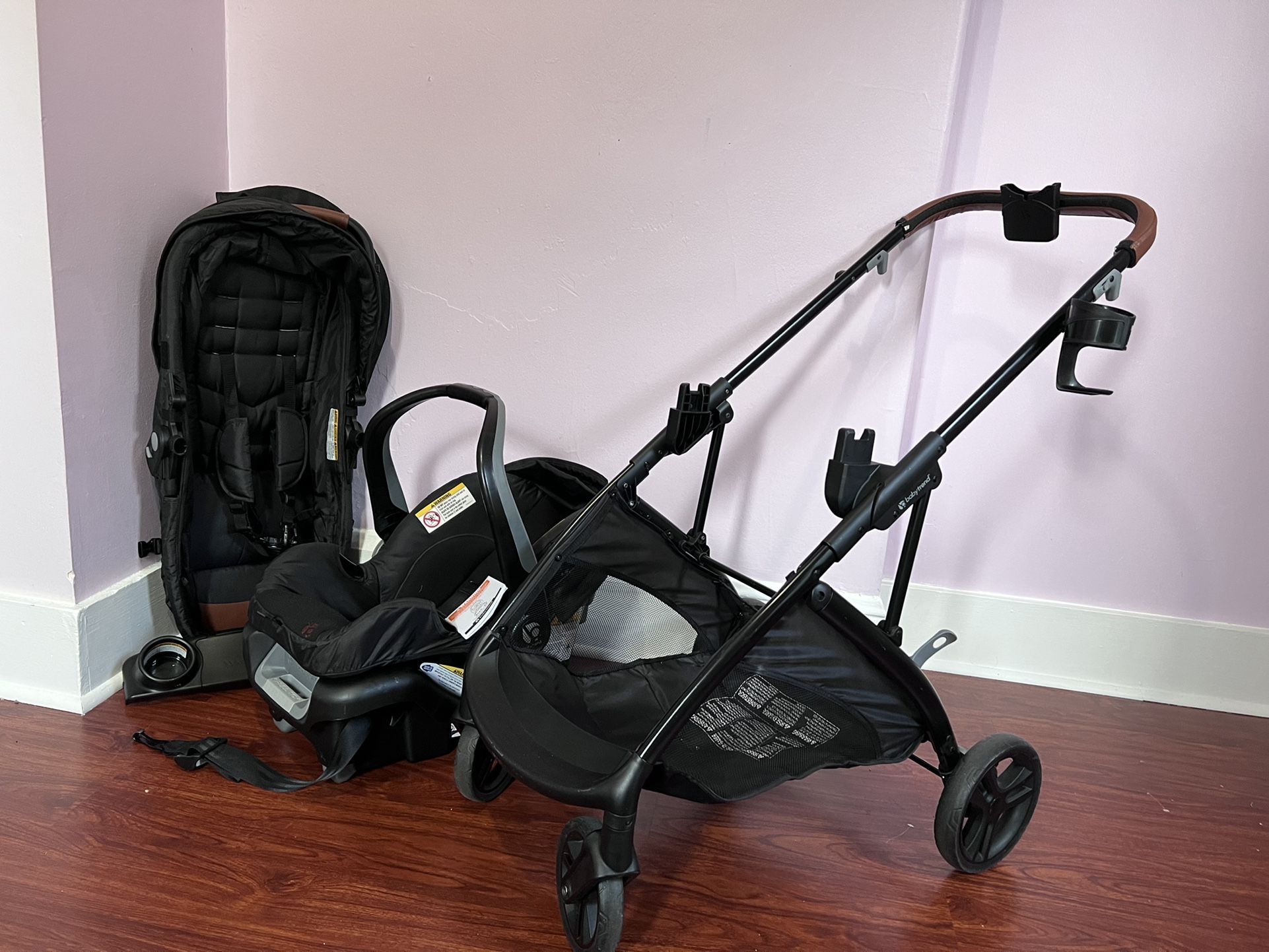 Babytrend Stroller, Bassinet And Carseat