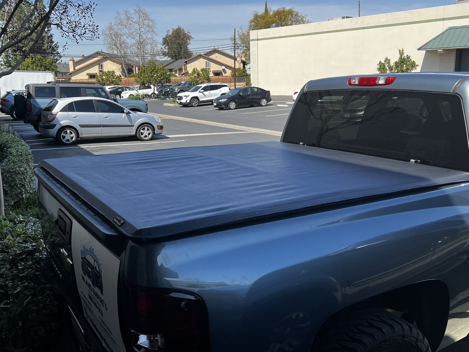 Soft rolling truck bed cover for Chevy Silverado 6.5 foot bed