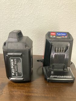 Toro 60V Battery and Charger