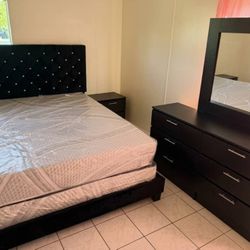💥Bedroom Set for Sale!!! Ask For Price !!! Preguntar Precio 