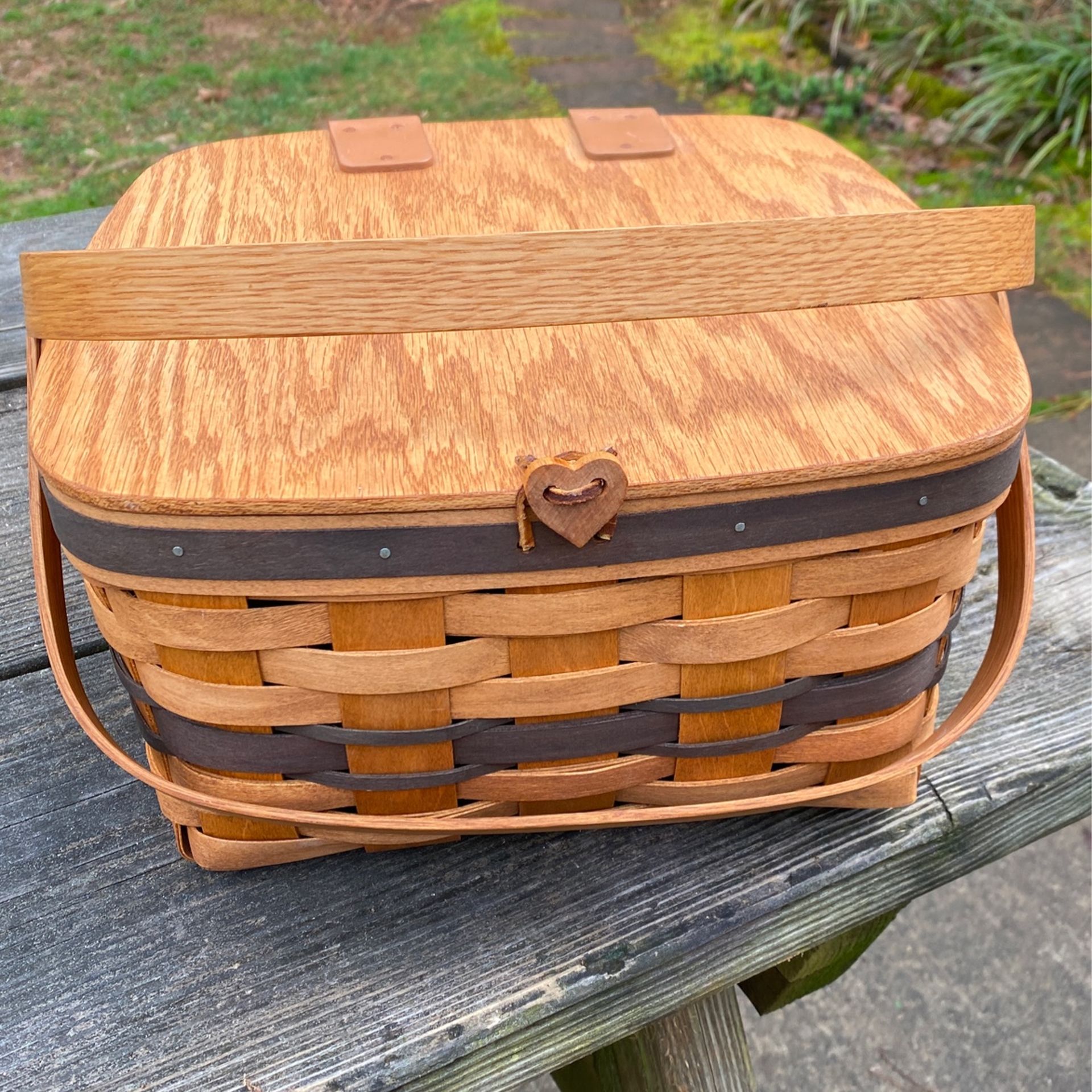 Pie Basket Carrier