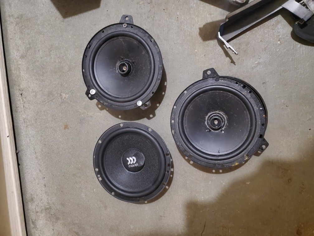 BMW door speakers
