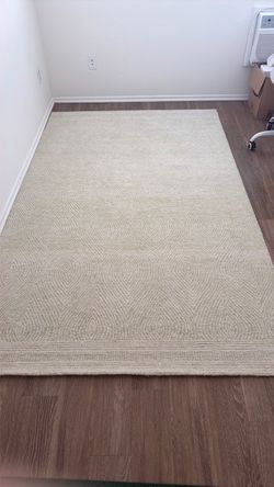 Free Abstract Hand Tufted Wool Geometric Rug