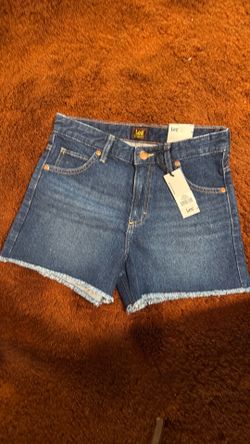 Lee jean shorts size 25