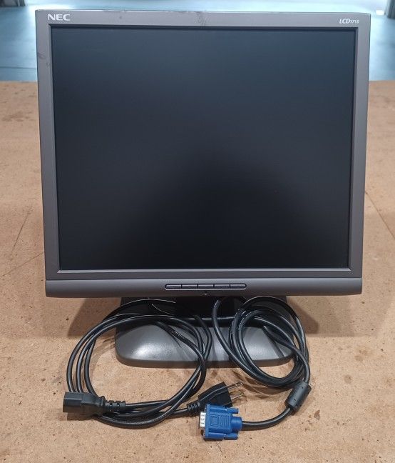 Computer Monitor 17"