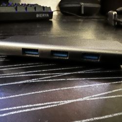USB C hub MacBook Pro