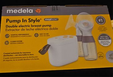 Breast pump with supplies