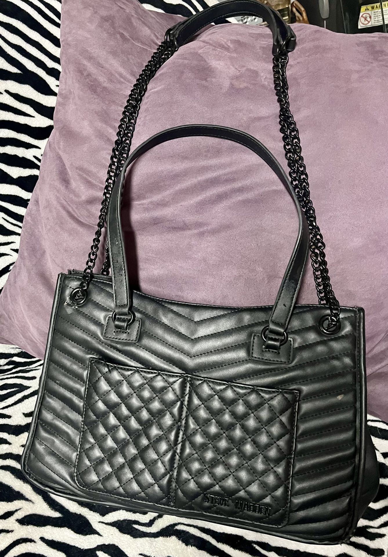 Black Steve Madden Purse 