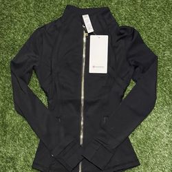 LuluLemon Black and Gold define jacket