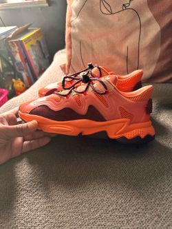 Woman’s adidas size 6